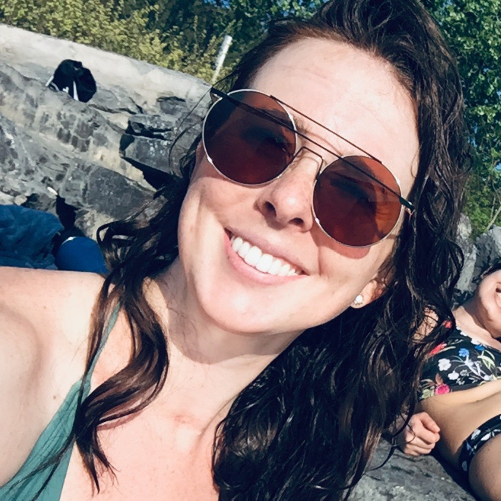 Meet your Posher, Caroline